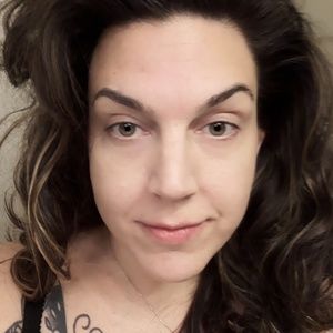 Meet your Posher, Marie